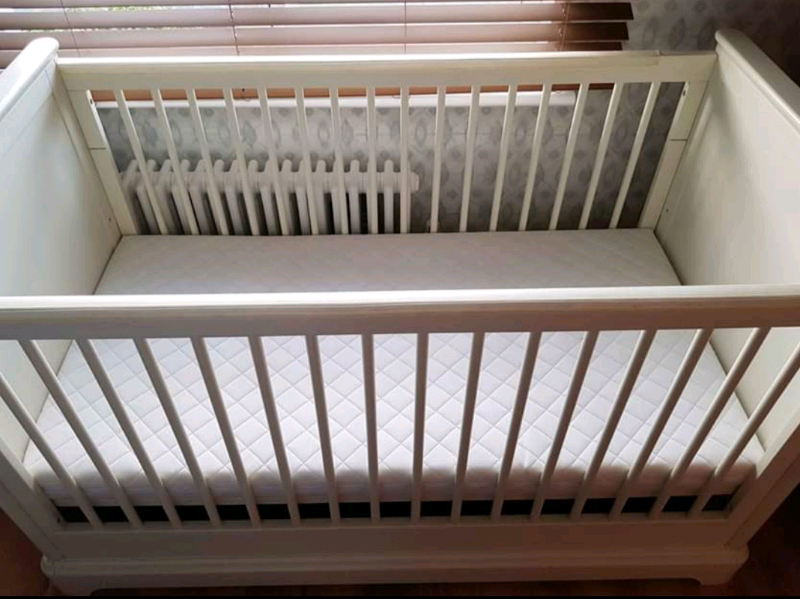 mamas and papas orchard cot bed